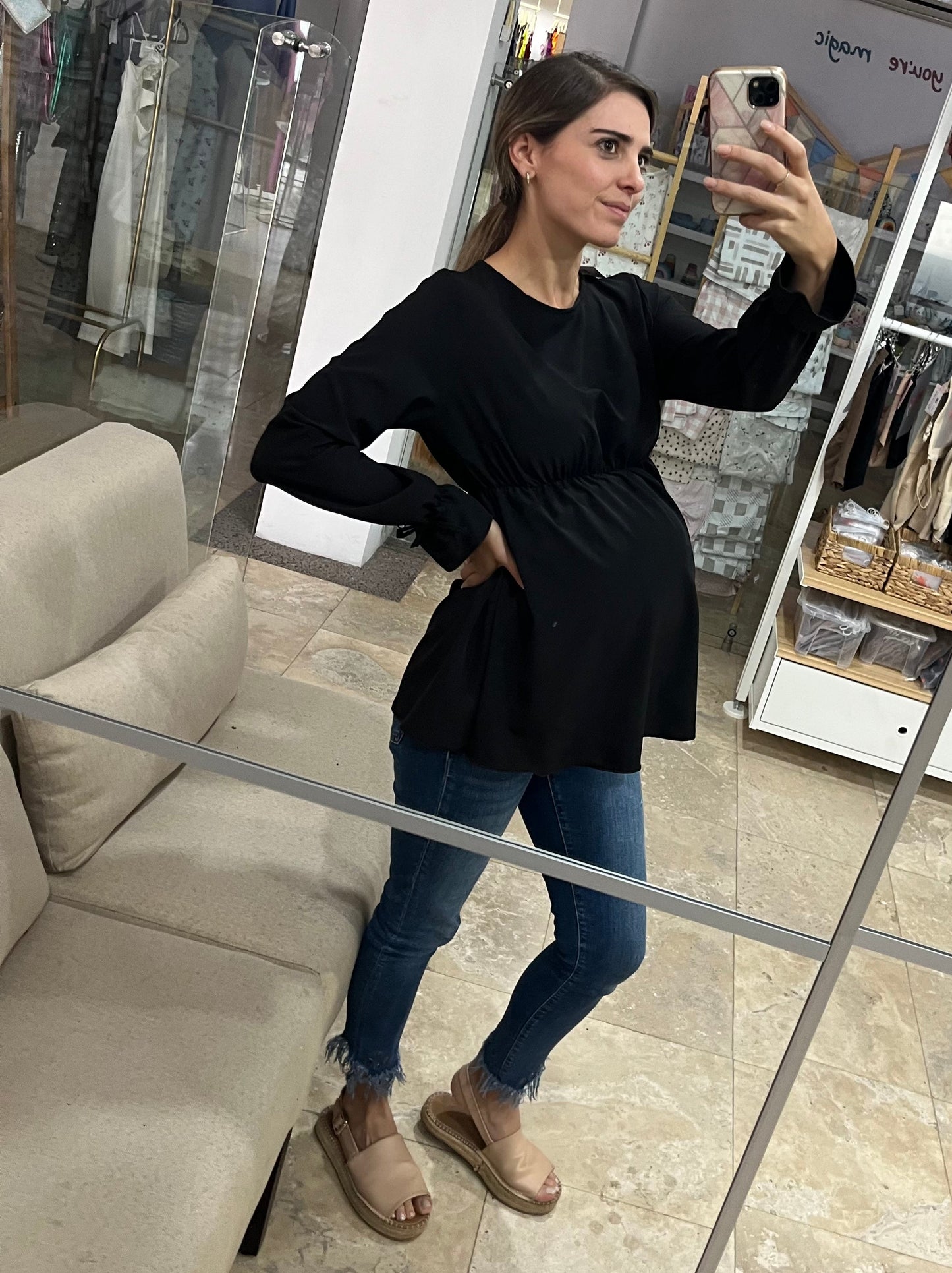 Blusa de maternidad, Anna negra