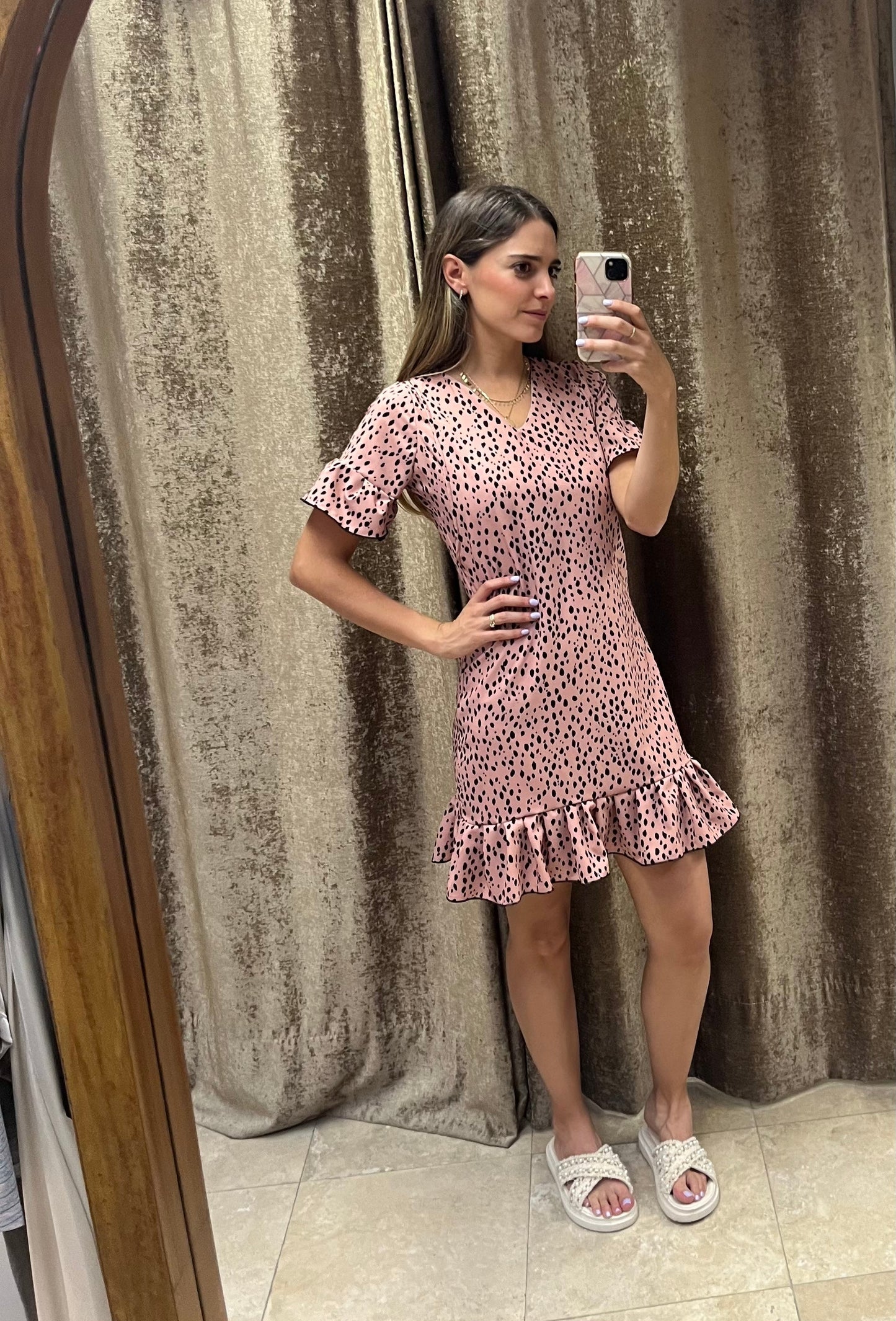 Vestido de lactancia, Isabella dálmatas