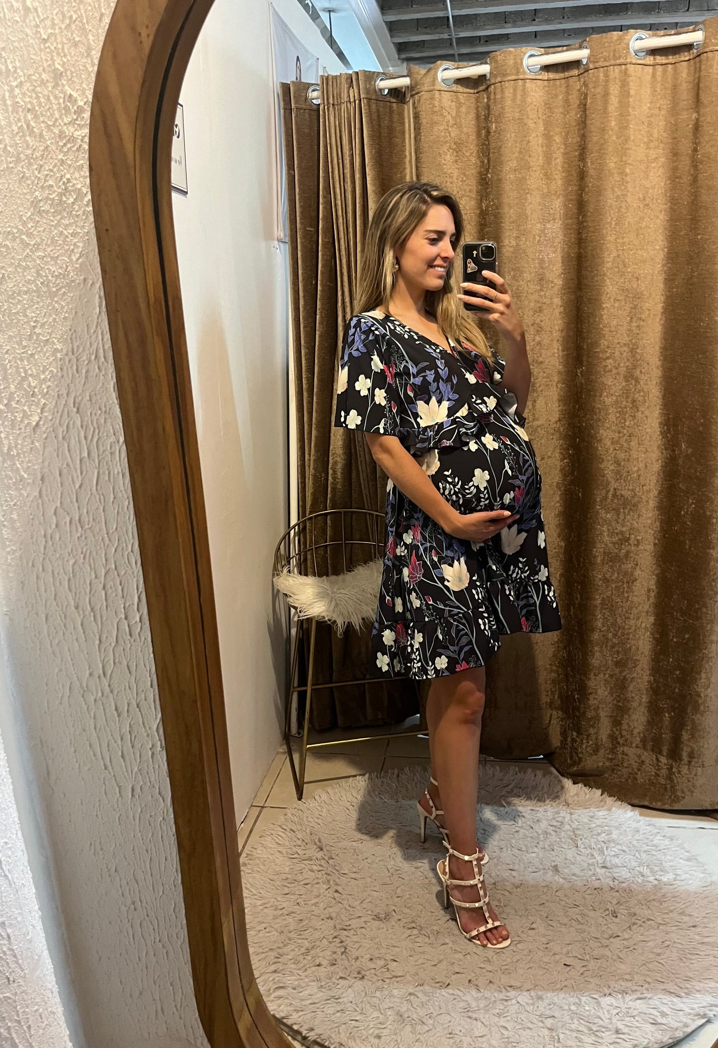 Vestido maternidad Karina negro flores blancas M