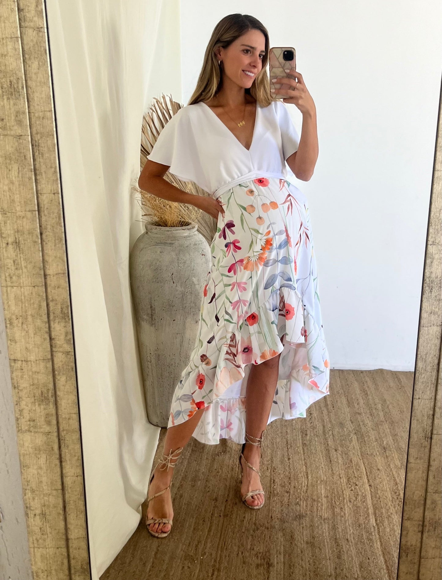 Vestido de maternidad Love Carlota, blanco con Flores pasteles G
