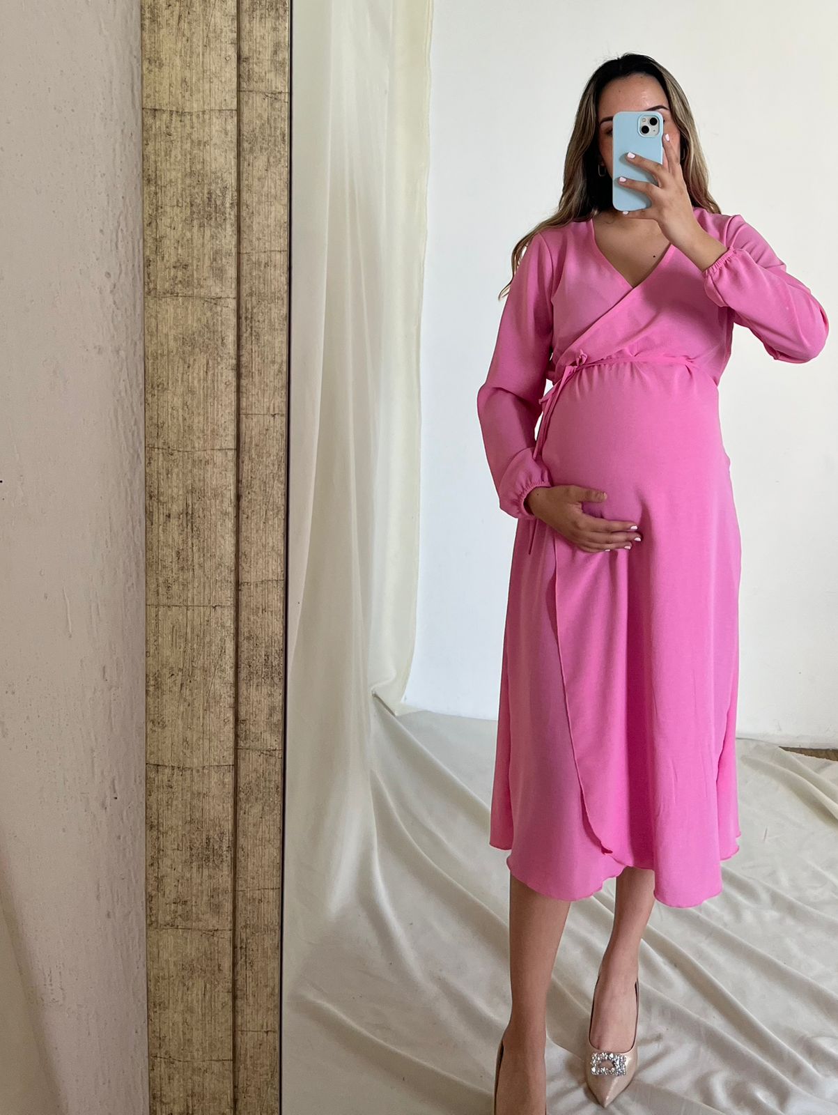Vestido de maternidad Natalia midi rosa cey manga larga